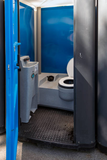 Best Affordable portable toilet rental  in Columbus Junction, IA